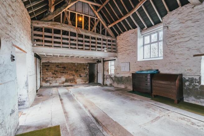 Barn 2 - Room 1