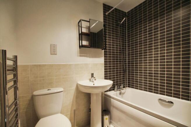 2 bed Apartment for sale Image 8