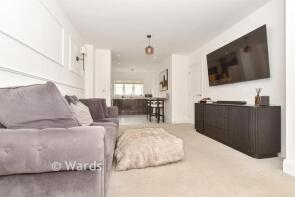 8, Barn Owl Way, Dover CT16 3FW