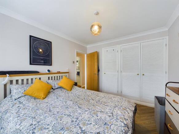 2 bed Semi-Detached Bungalow for sale Image 12