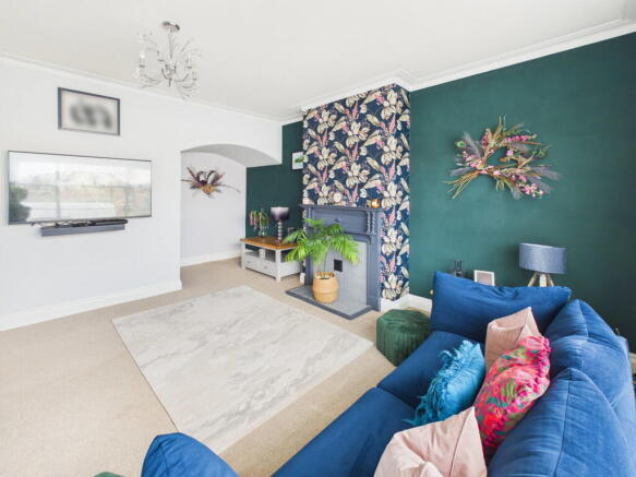 4 bed Semi-Detached for sale Image 7