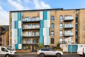 Flat 7, 8 Azzura House, Homesdale Road, Bromley BR2 9FT