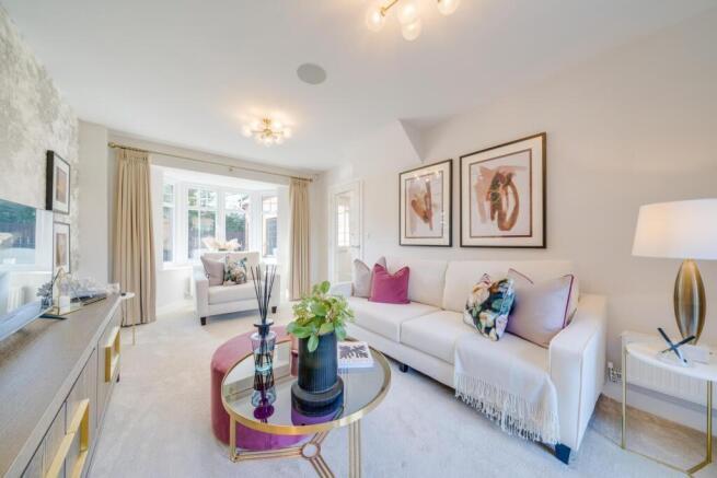 5 bed Detached for sale Image 7