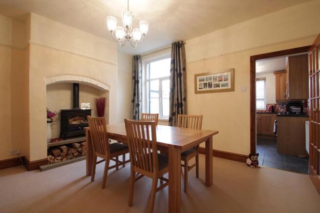 LIVING/DINING ROOM