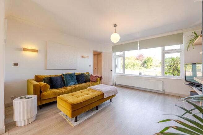 Kenilworth Road, Cubbington, Leamington Spa, Warwickshire, CV32 photo 5