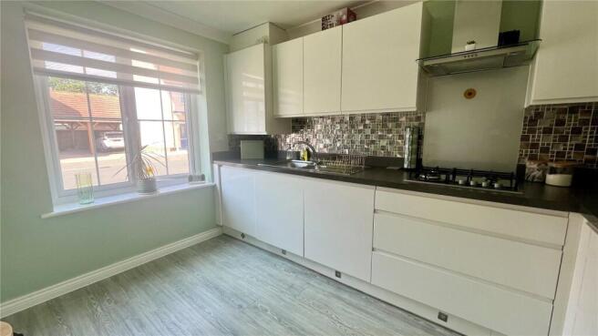 Kitchen (View 2)
