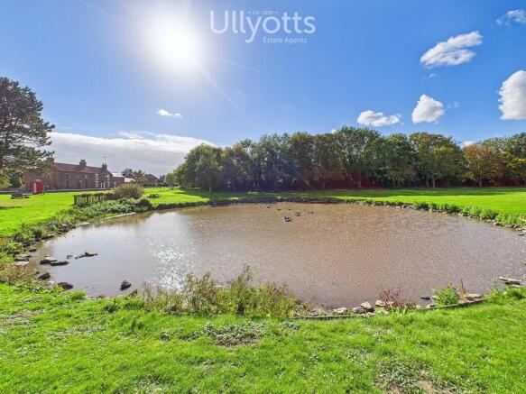 2 bed Terraced for sale Image 12