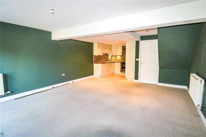 3 bed Terraced for sale Image 10