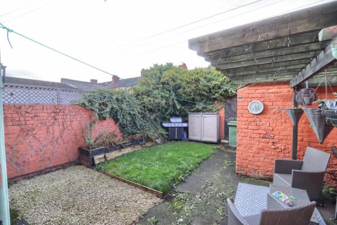 3 bed Terraced for sale Image 12