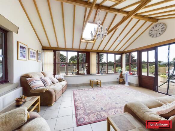 SUN ROOM