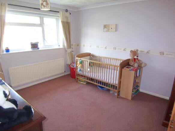 BEDROOM 2