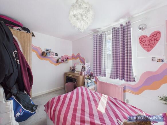 3 bed Terraced for sale Image 10
