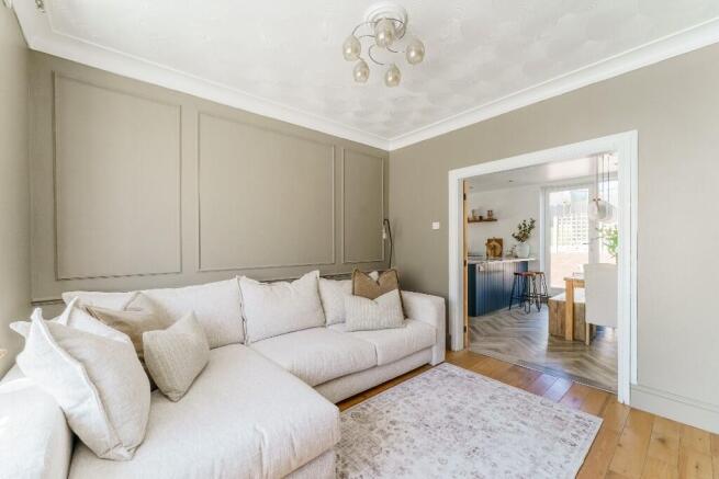 3 bed Semi-Detached for sale Image 10