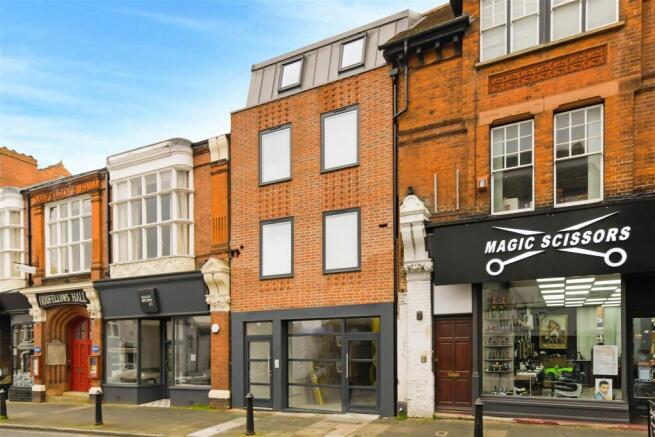 EXTERNALS ¿ HIGH STREET, 266 & THE CHINES 10A-5_cr