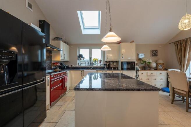 27 Nutbourne Road 21 10.jpg