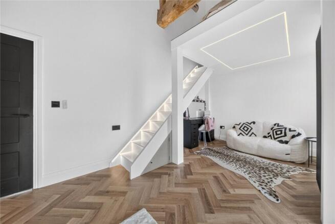 4 bed Town House for sale Image 10