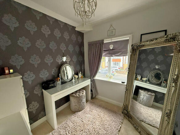 3 bed Semi-Detached for sale Image 11