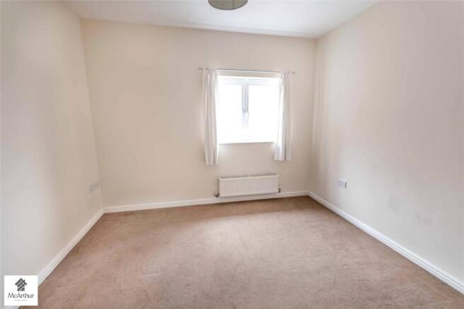 3 bed Apartment for sale Image 8
