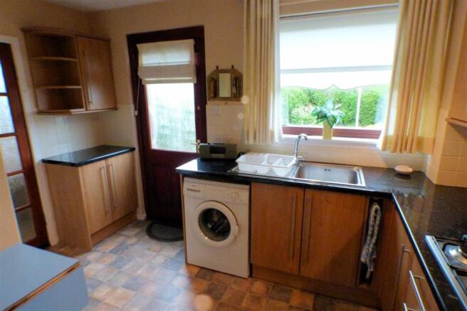 Kitchen (2)