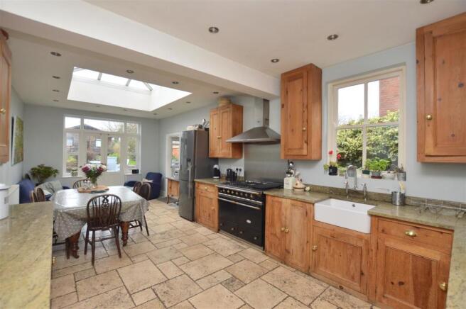 Superb Living Kitchen/Dining Room
