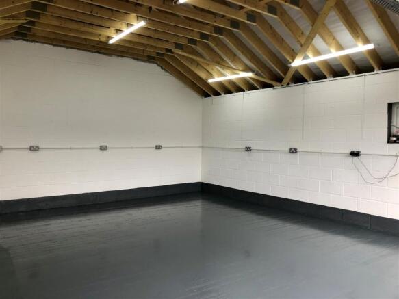 Anvower garage.jpg
