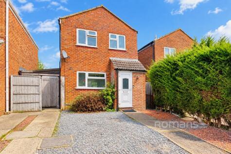 Rockfield Way, College Town, Sandhurst