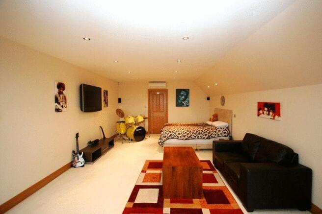 Top floor bedr...
