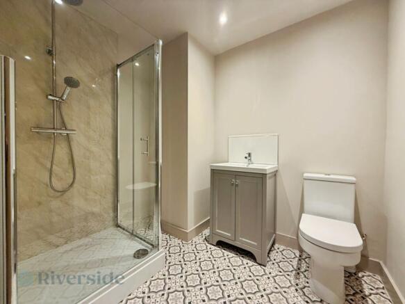 2 bed Apartment for sale Image 4