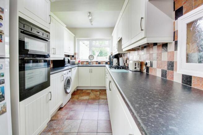 74e83699-Kitchen 201