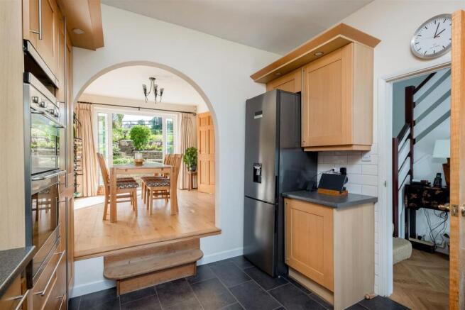 27 High Street 2223-5.jpg