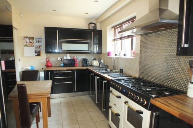 Kitchen/Breakfast Ro