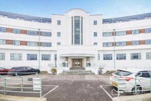 Flat 19, Grand Ocean, Longridge Avenue, Saltdean, Brighton BN2 8BU