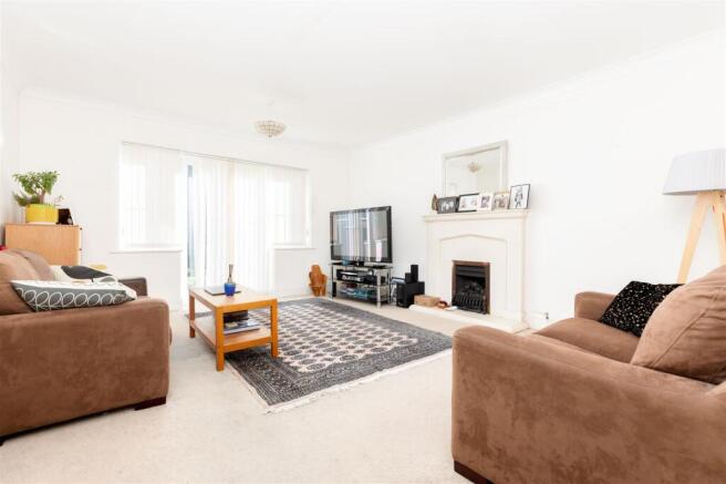 3 Dollimere Close-14.jpg