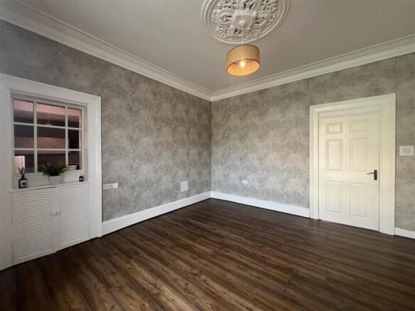 Lounge/Kitchen