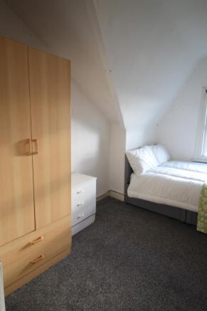 2 bed Flat to rent Image 7