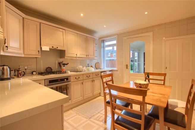 3 bed Terraced for sale Image 8