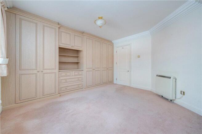 2 bed Apartment for sale Image 12