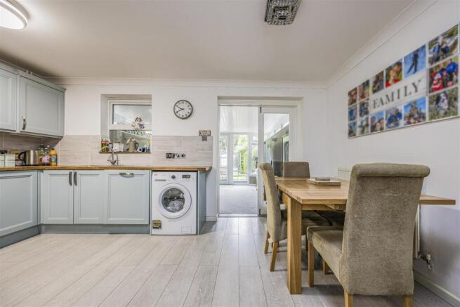 29 Forsythia Close, Havant-PorticoMarketing-Nexa-1