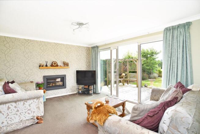 3 bed Link Detached House for sale Image 4