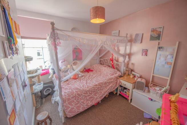 3 bed Terraced for sale Image 6