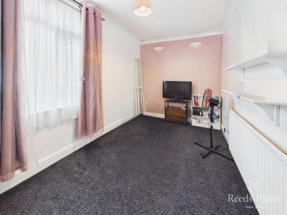 3 bed Terraced for sale Image 9