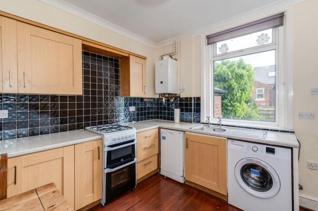 KITCHEN, DINER AND LIVING ROOM