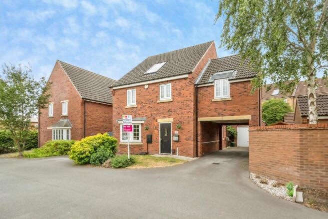 4 bed Detached for sale in doncaster