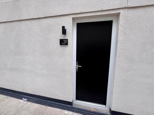 1 bed Apartment to rent Image 5