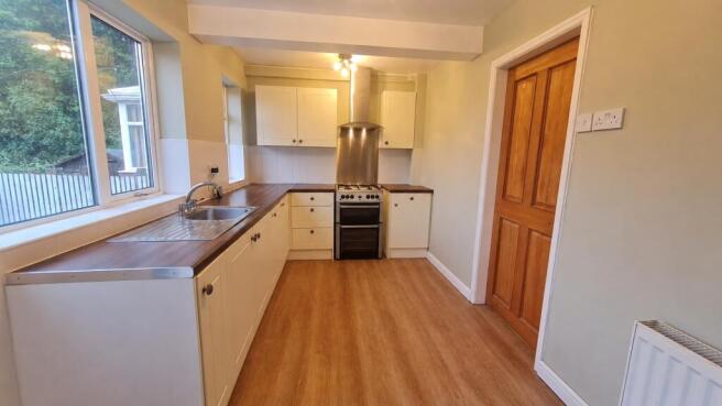 Terraced to rent Image 4