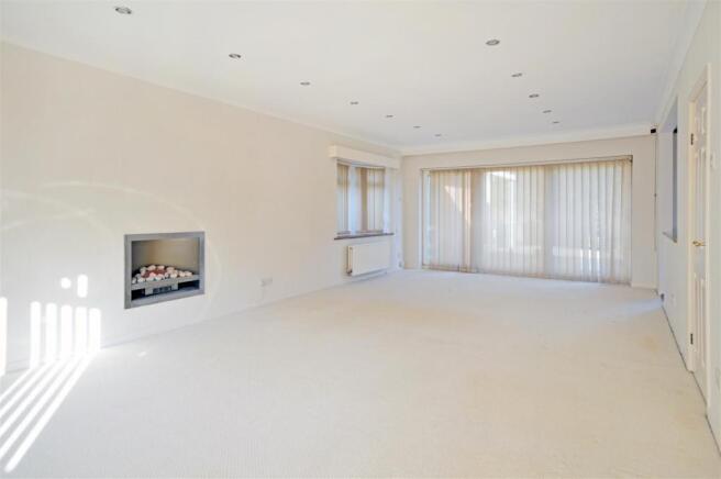 Front Lounge Area