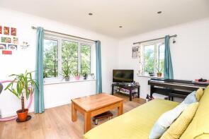 6, Admirals Court, Windlesham Grove, London SW19 6AP