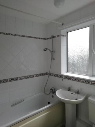 Bathroom.jpg