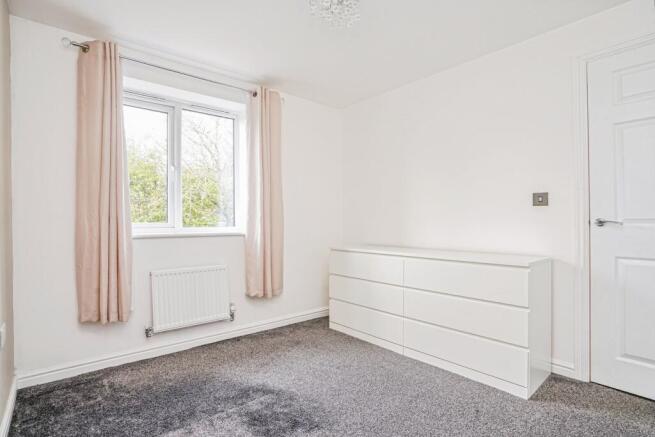 4 bed Detached for sale Image 11