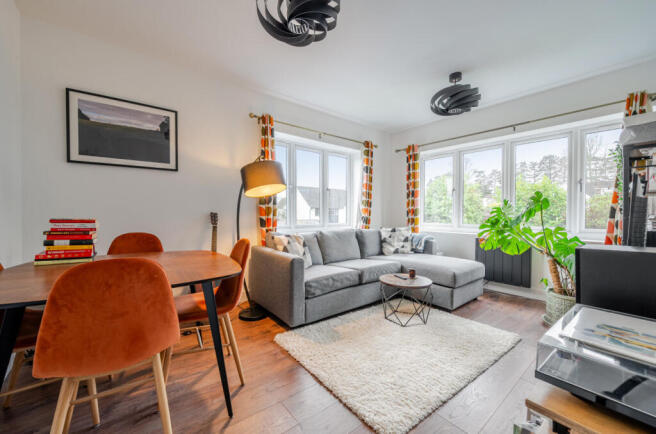 1411214-12-6996e7...